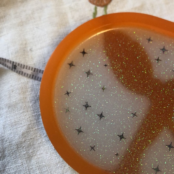 Handmade resin witch tray - Picture 4 of 5